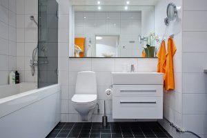 How to clean and disinfect toilets and bathrooms