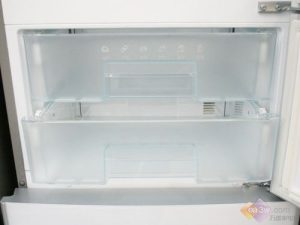 最底下的三台冰箱不冷是怎么回事