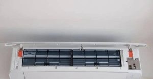 What does it mean when the air conditioner appears fc? How to clean and maintain the air conditioner