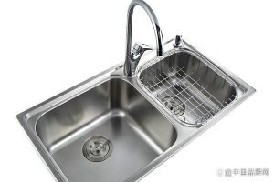 The best way to clean stainless steel sink